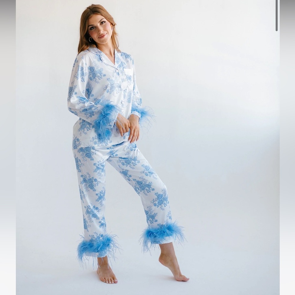 Bon viviann french flora ostrich feather pajama